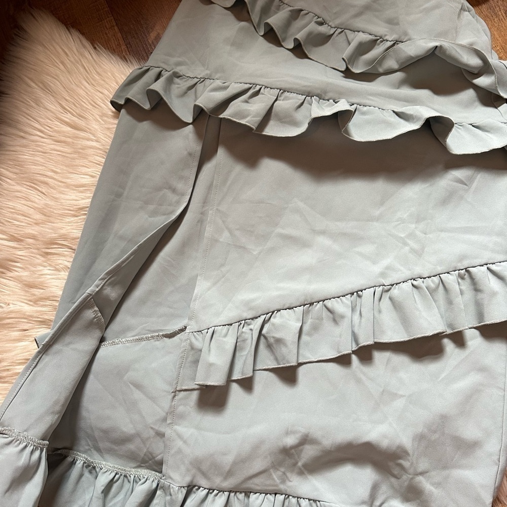 SHOW ME YOUR MUMU Greta Dress In Silver Sage - Picture 5 of 5